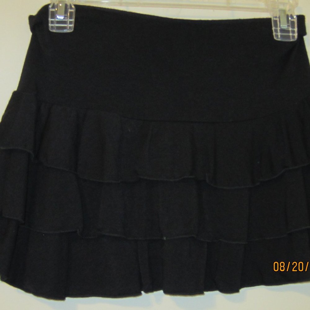 L8er, size med, black length 12" mini skirt